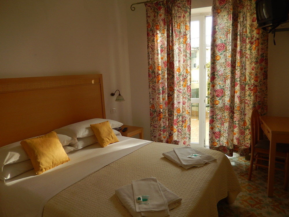Hotel Europa Ischia Exterior photo